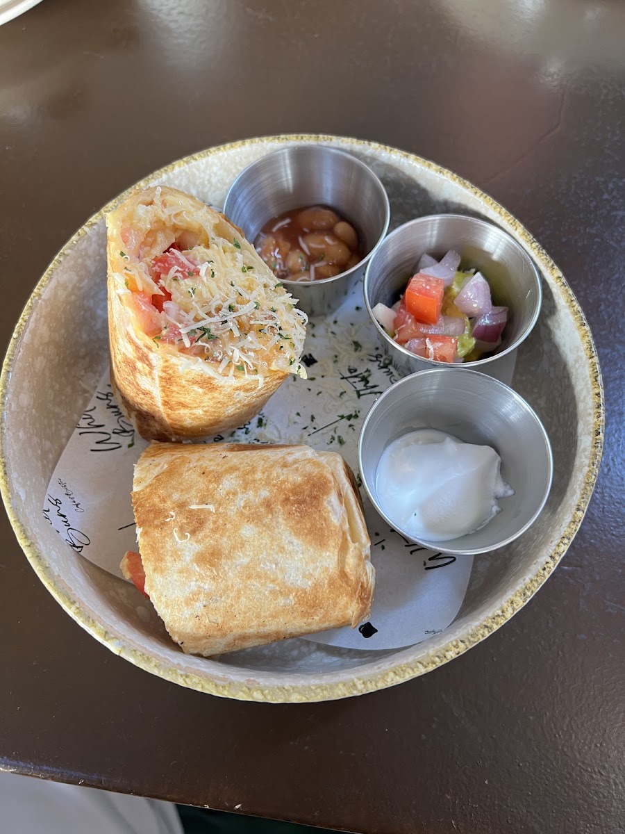 White Buns Cafe & Bistro-7