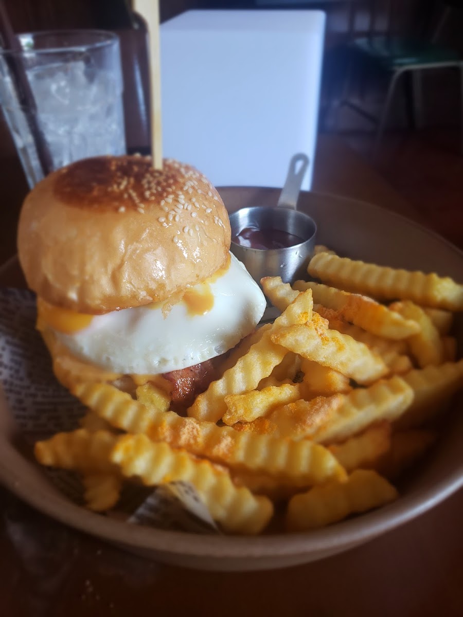 White Buns Cafe & Bistro-8